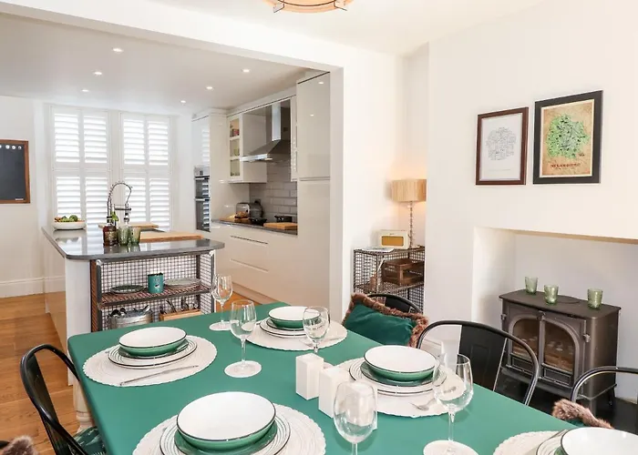 2 Alexandra Road Windermere